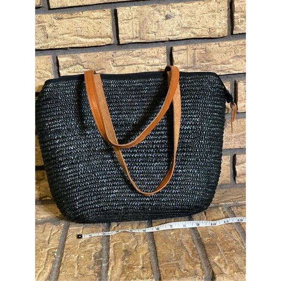 ‎Genie Handbag - Picture 1 of 4